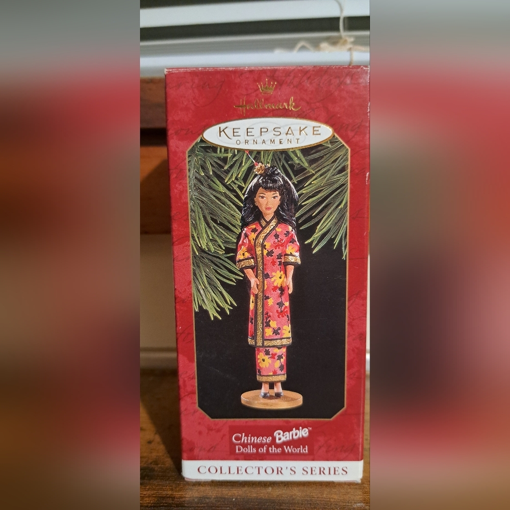 Hallmark Keepdake Chinese Barbie Ornament Collector's Dolls Of The World 1997